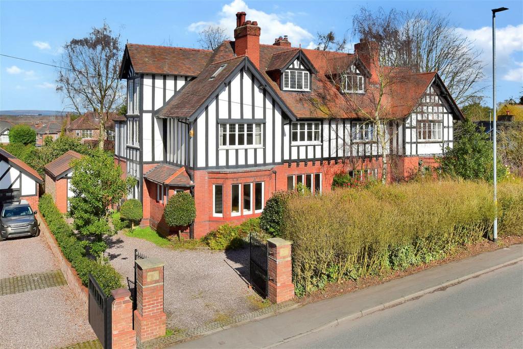 Walton Road, Stockton Heath, Warrington 5 bed semidetached house for