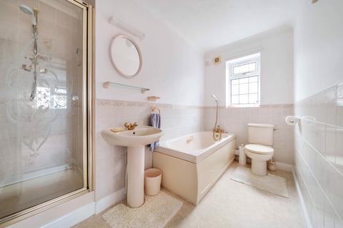 12 Firs Drive, Hedge End, Southampton, SO30 4QL