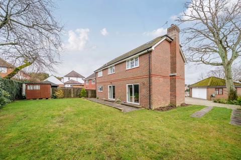 12 Firs Drive, Hedge End, Southampton, SO30 4QL