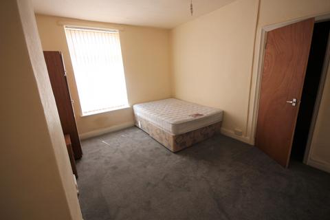 2 bedroom terraced house to rent, Conway Grove, Leeds, West Yorkshire, LS8