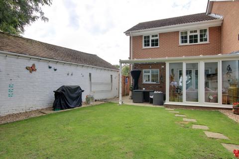 3 bedroom end of terrace house for sale, TEMPLEMERE, FAREHAM. GUIDE PRICE £365,000 - £375,000.