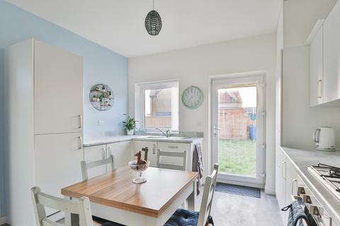3 bedroom end of terrace house for sale - Hawthorn Avenue,hull,HU3 5PY