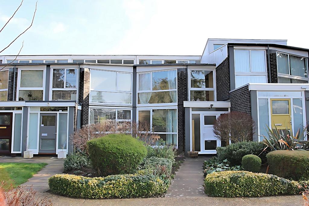 Templemere, Weybridge, Surrey, KT13 9PB 3 bed terraced house £559,950