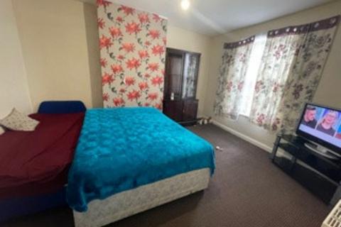 79 Bayswater Row, Leeds, LS8 5LF