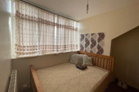 79 Bayswater Row, Leeds, LS8 5LF