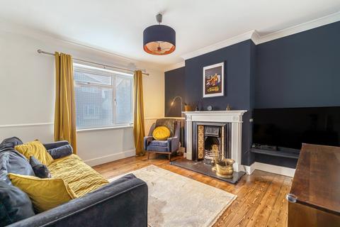 6 Beaconsfield Road, Woking, GU22 9ED
