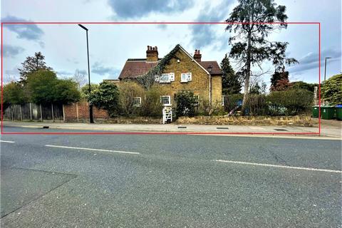 3 bedroom semi-detached house for sale - Blackfen Road, Sidcup, Kent, DA15