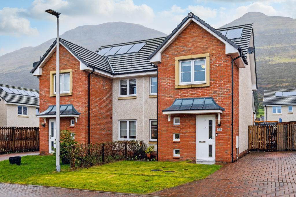 Erskine Street, Alva, Clackmannanshire, FK12 5LU 3 bed semidetached