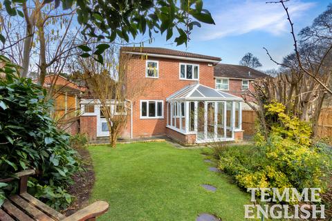 12 Beaver Close, Colchester, CO3 9DZ