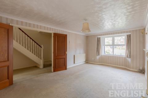 12 Beaver Close, Colchester, CO3 9DZ