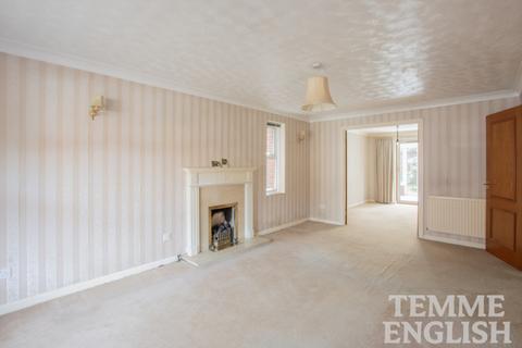 12 Beaver Close, Colchester, CO3 9DZ