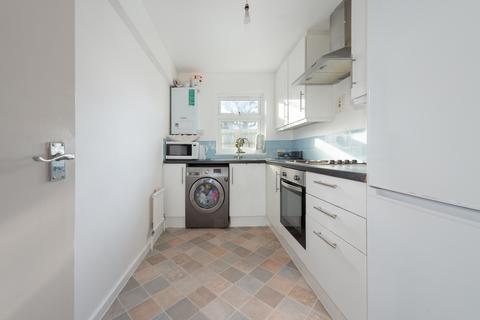 1 bedroom flat for sale, Dressington Avenue, London SE4