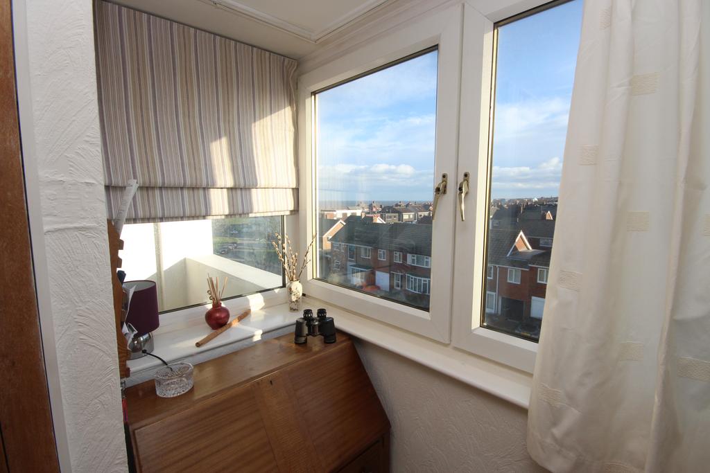 Beacon House, Whitley Bay, Tyne & Wear, NE26 1HW 2 bed flat for sale