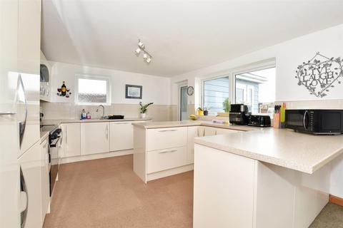 5 bedroom chalet for sale, Hillside Road, Whitstable, Kent