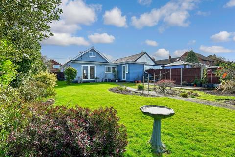 5 bedroom chalet for sale, Hillside Road, Whitstable, Kent