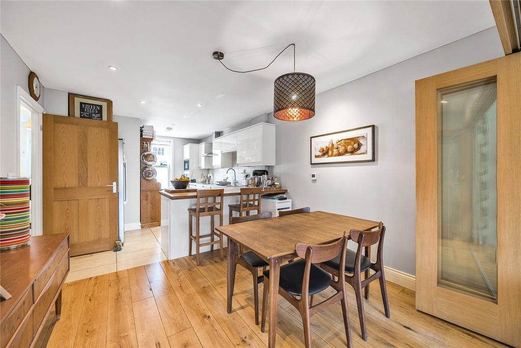 Bridgend, Carlton, Bedford... 3 bed semidetached house £375,000