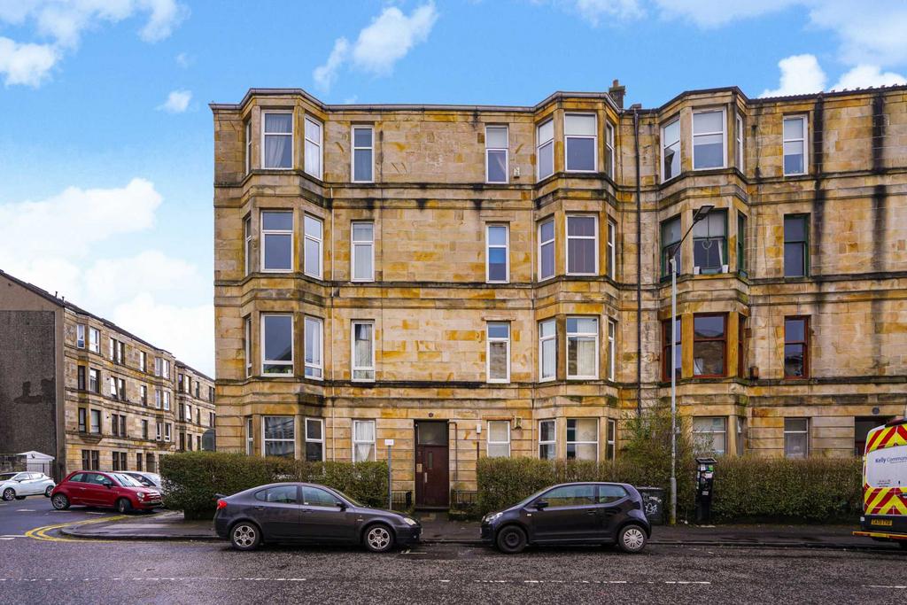 Crossflat Crescent, Paisley 1 bed flat £80,000