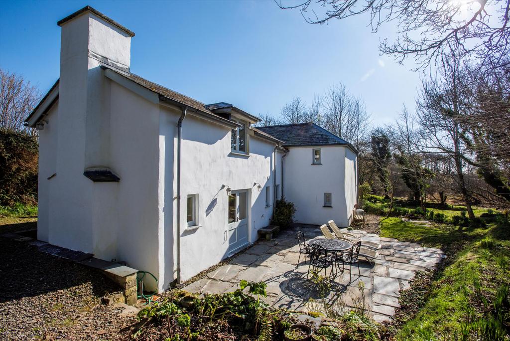 Bradworthy, Holsworthy, Devon, EX22 3 bed detached house for sale £