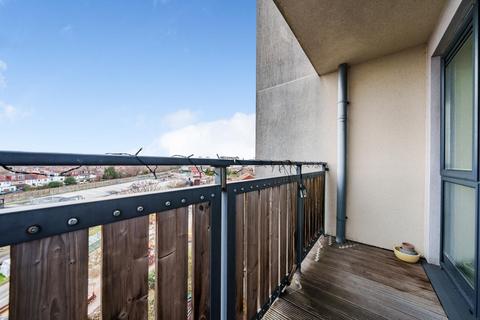 58, Edison Court Warple Way, London, W3 7HJ