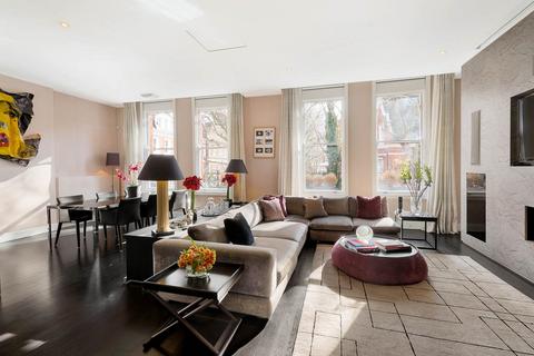 Kensington Court, Kensington, London