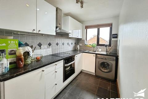 1 bedroom apartment to rent, Henniker Gate, Chelmsford