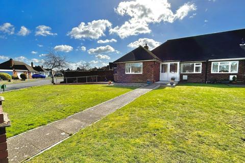 3 bedroom semi-detached bungalow for sale - Oberon Drive, Shirley