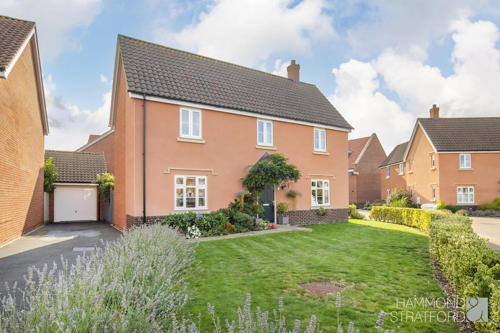 Goldfinch Drive, Attleborough 4 bed detached house for sale £375,000