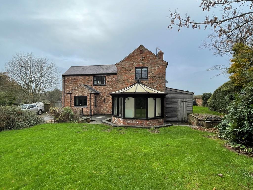 Well House, Copgrove, Harrogate HG3 3TA 4 bed semidetached house £