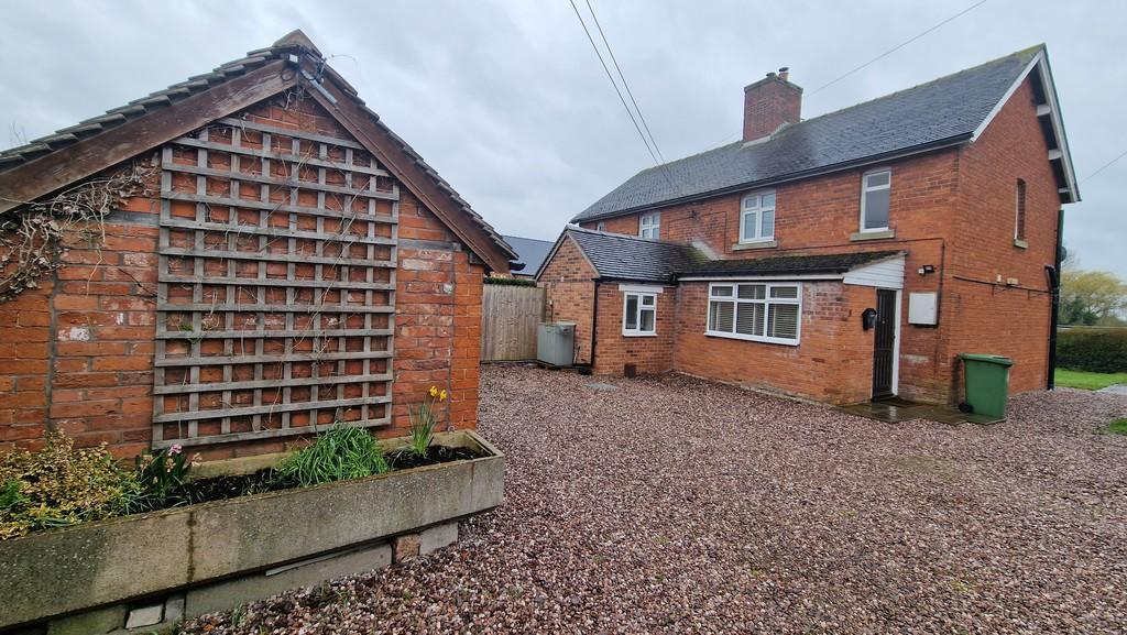 Longslow, Market Drayton 3 bed semidetached house £795 pcm (£183 pw)