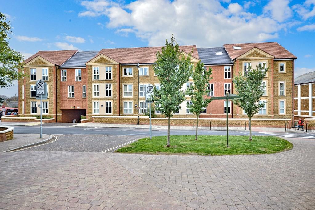 Hunstanton 2 bed apartment for sale £325,000