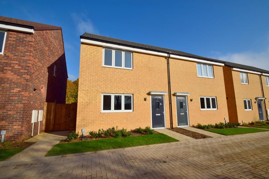 Howard Road, Bury St Edmunds 3 bed semidetached house £125,000