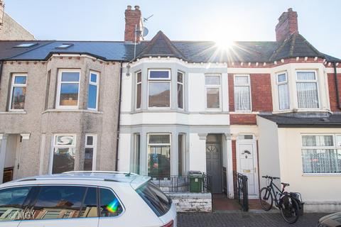 3 bedroom terraced house to rent, Hunter Street, Cardiff Bay