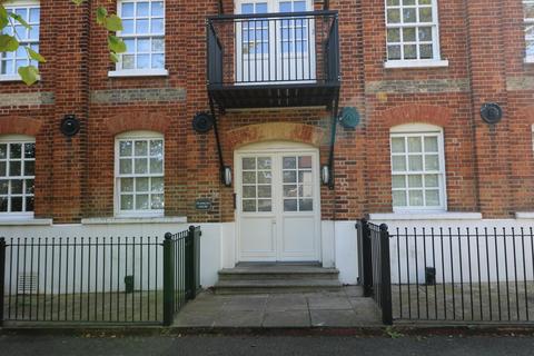 Flat 5, Franklin House Parsonage Square, Dorking, RH4 1GJ