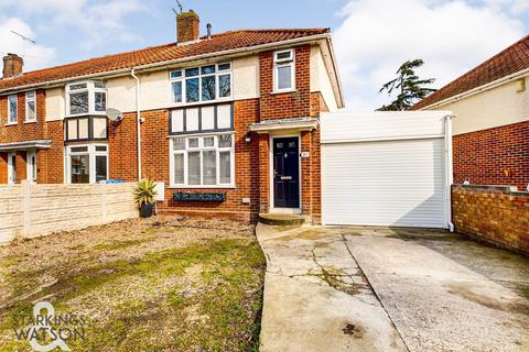 3 bedroom semi-detached house for sale - Beeching Road, Norwich