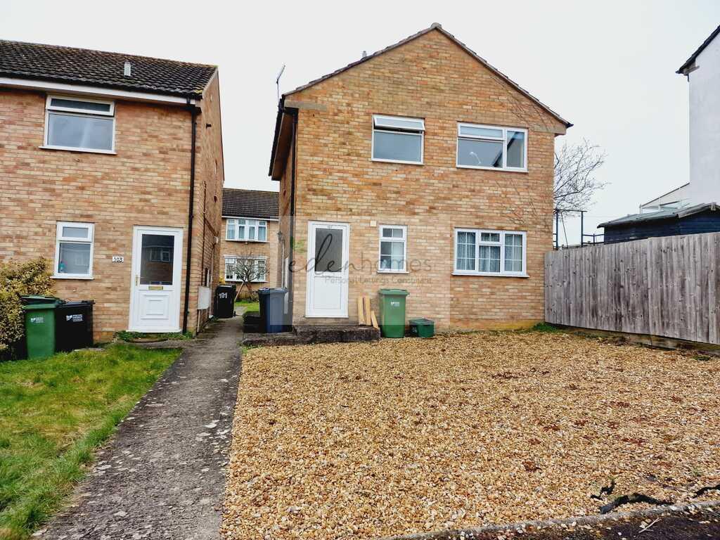 Hawthorn Rise, Westrip, Stroud, Glos. 1 bed flat £650 pcm (£150 pw)