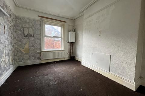 4 bedroom semi-detached house for sale - Mottram Road, Hyde, Greater Manchester, SK14