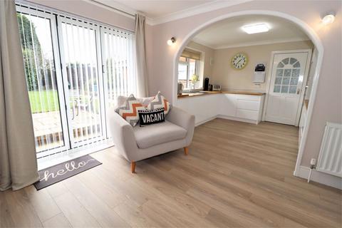 4 bedroom detached bungalow for sale - Valley View, Sheraton Park, Stockton-On-Tees, TS19 0PN