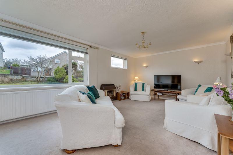 14 Drumellan Road, Alloway, Ayr KA7 4XQ 4 bed detached villa £235,000