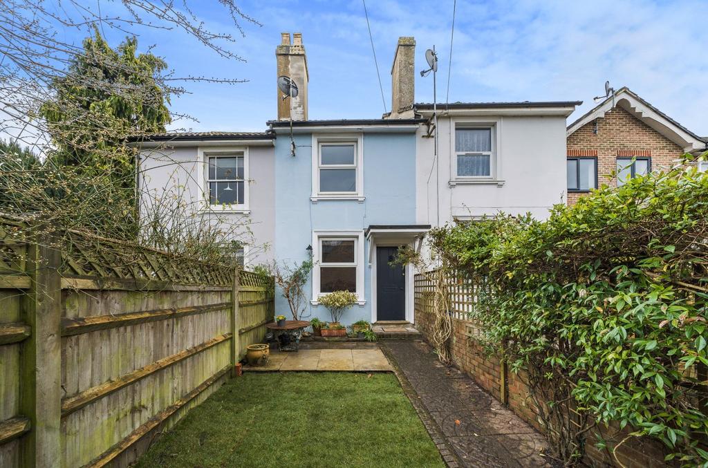 Woodbury Park Road, Tunbridge Wells 2 bed terraced house for sale £