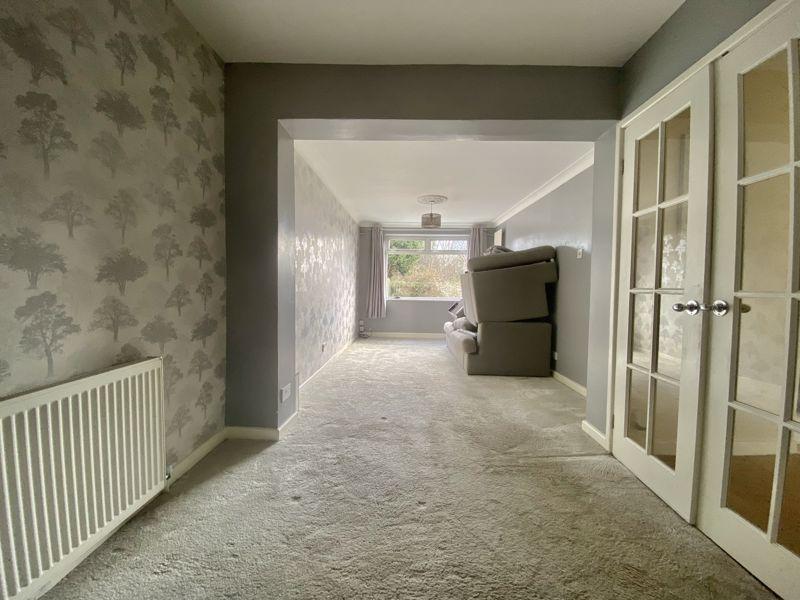 Through Lounge