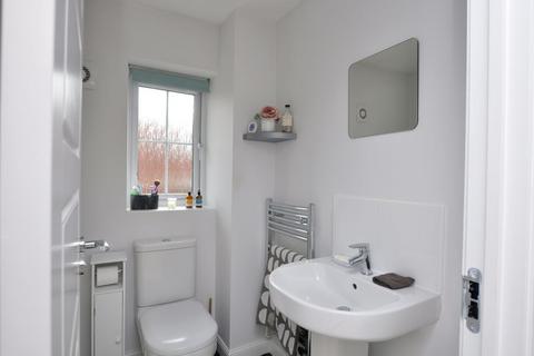 22 Swallow Crescent, Whitby, YO22 4QR