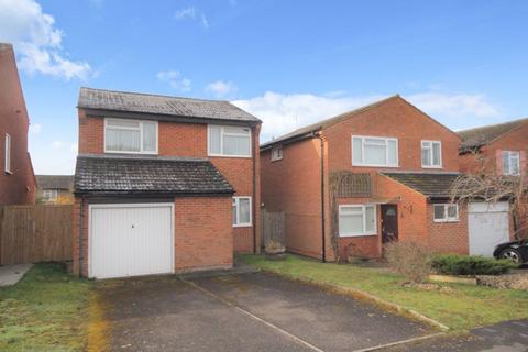 6 Grenville Way, Thame, OX9 3YP