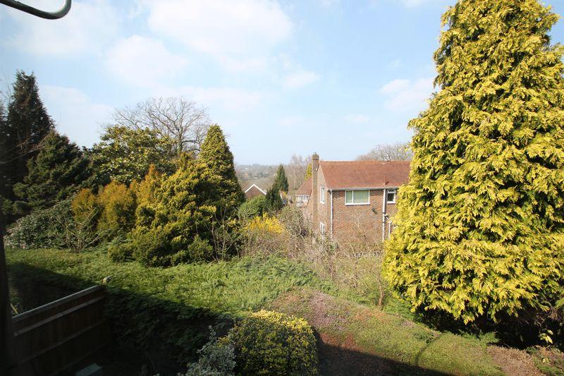 Rotherfield Lane, Mayfield 2 bed terraced house £975 pcm (£225 pw)