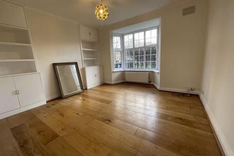 2 bedroom ground floor flat for sale - Fantastic starter home/Investment property - Mill Hill NW7