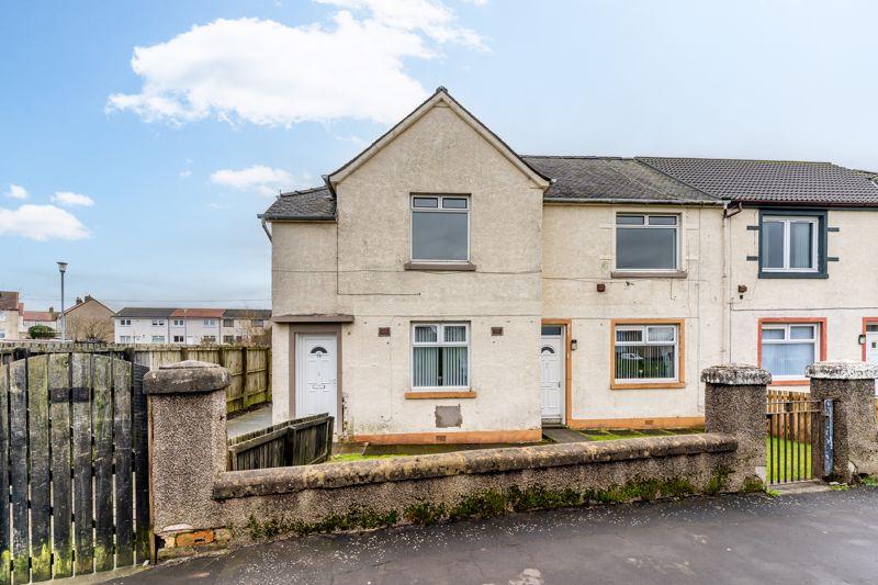 73 Adams Avenue, Saltcoats, KA21 6AR 3 bed flat £66,500