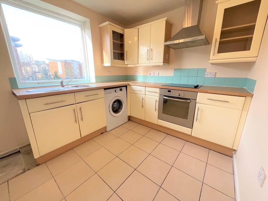 Felixstowe Court, London, 1 bed flat £1,200 pcm (£277 pw)