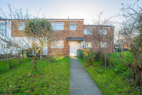 5 Moore Walk, London, E7 0HY