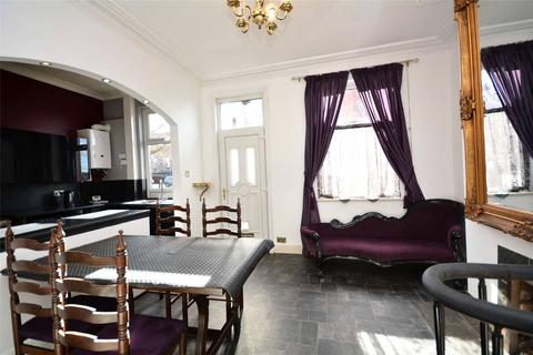 3 bedroom terraced house for sale - Church Street, Kirkstall, Leeds, West Yorkshire