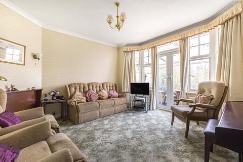 6 Treve Avenue, Harrow, HA1 4AJ