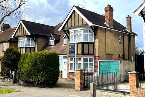 6 Treve Avenue, Harrow, HA1 4AJ